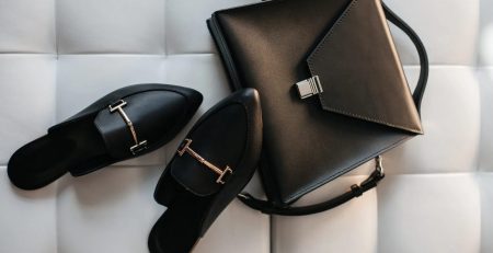 second hand Louis Vuitton hand bags